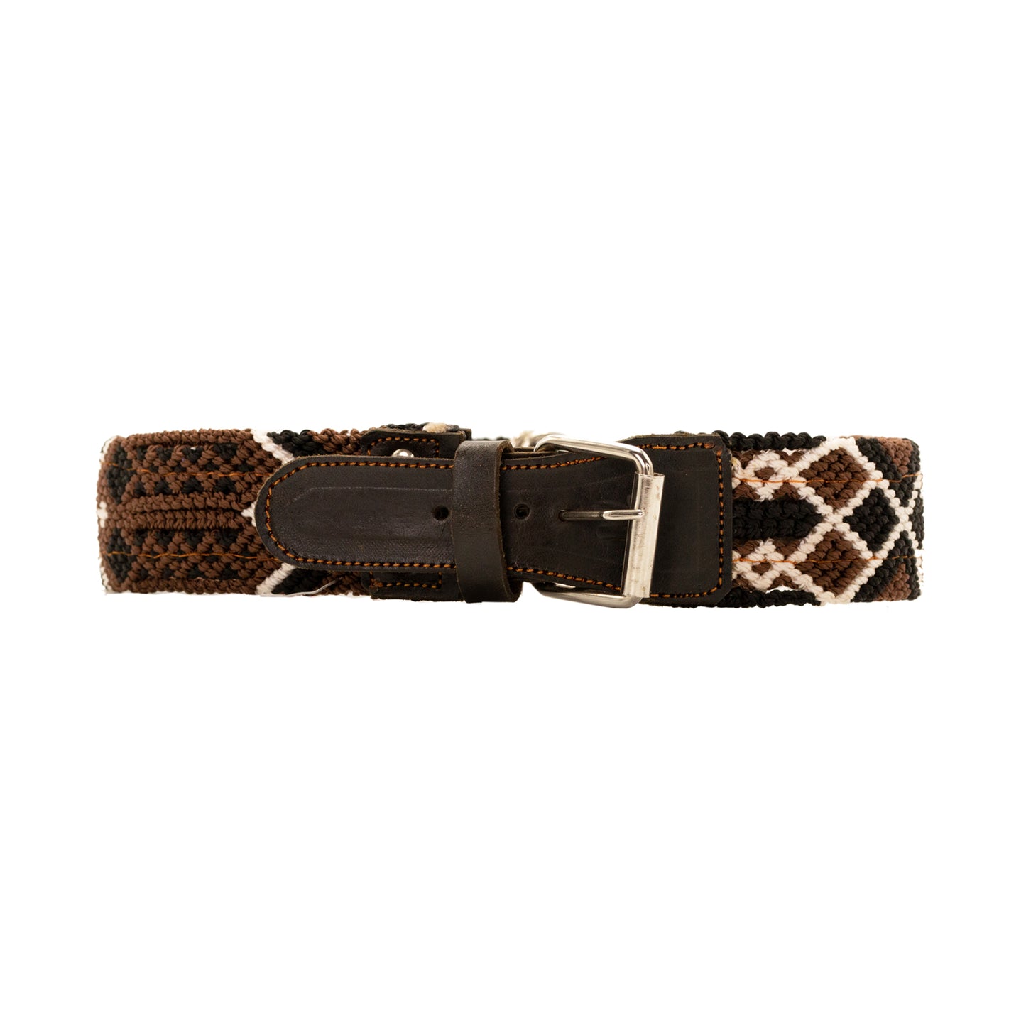 Artisanal dog collar featuring a bespoke design for your furry companion