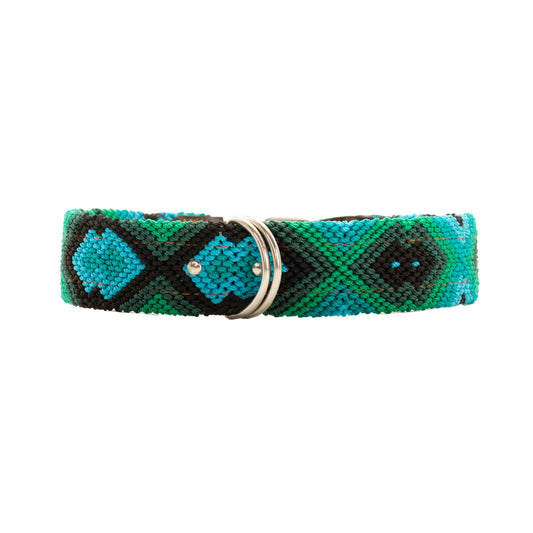 Collar meticulously woven with premium materials for dogs