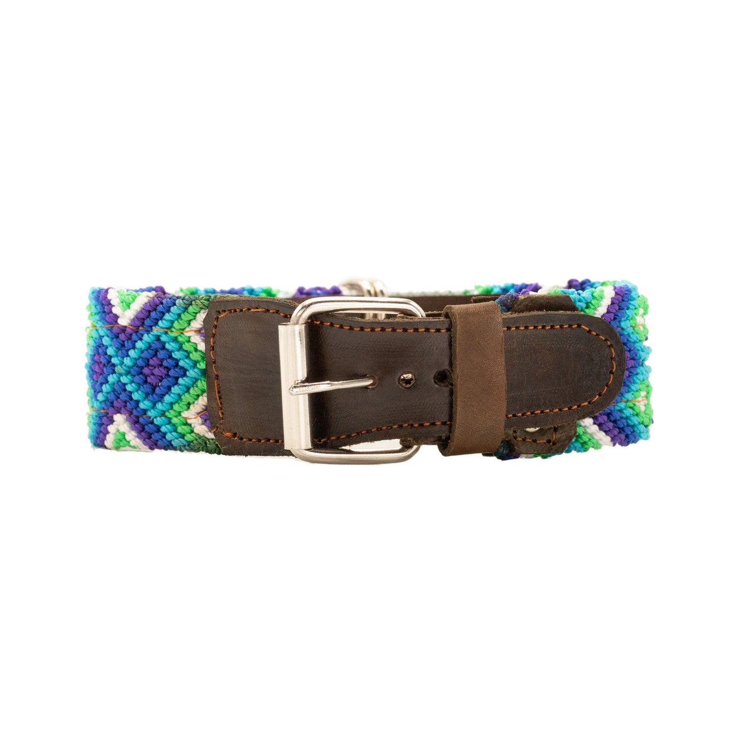 Collar meticulously crafted for your four-legged friend