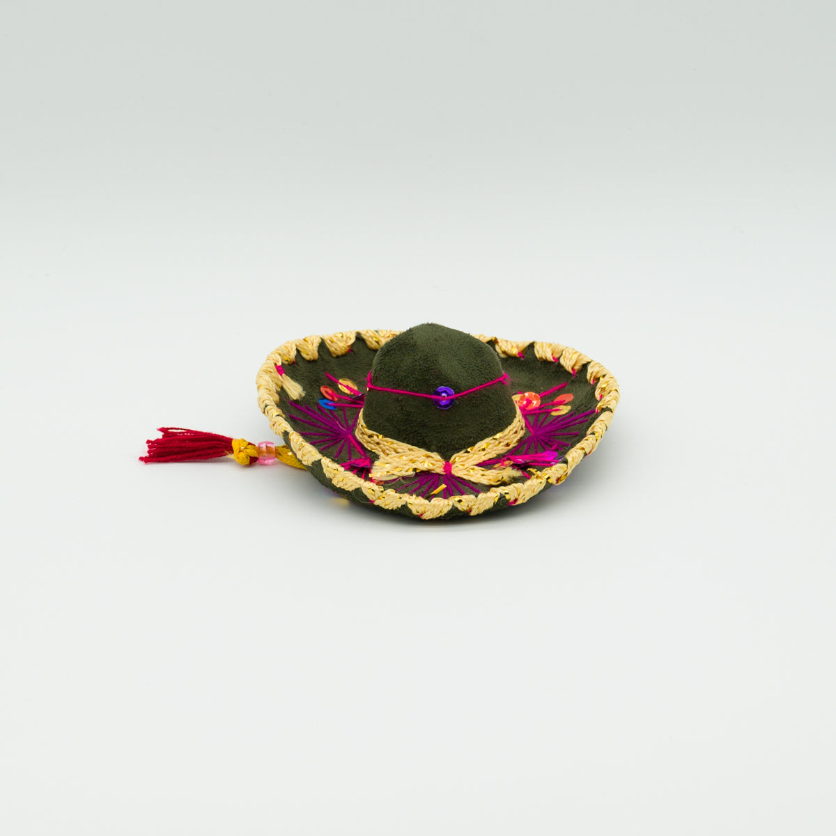 Pet-sized sombrero, because every pet deserves to join the fiesta!