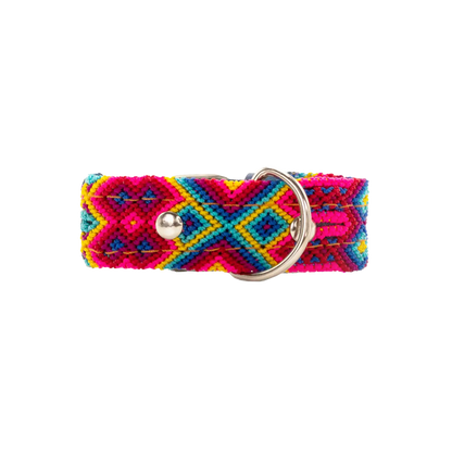Handwoven dog collar that exudes elegance and sophistication