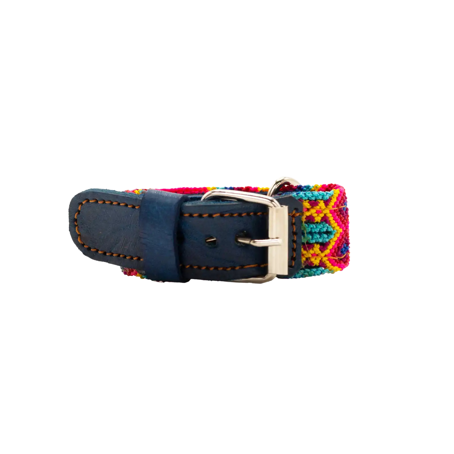 Handwoven dog collar that exudes elegance and sophistication