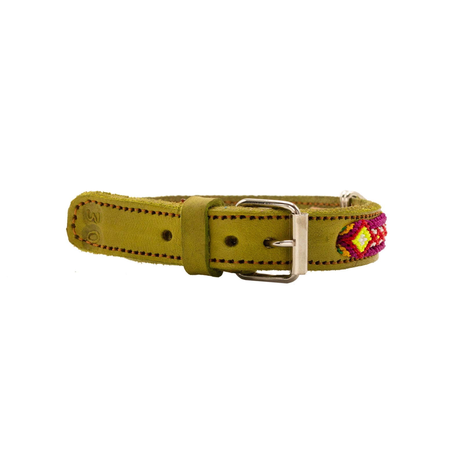Eye-catching artisanal collar for pets with bespoke handwoven patterns